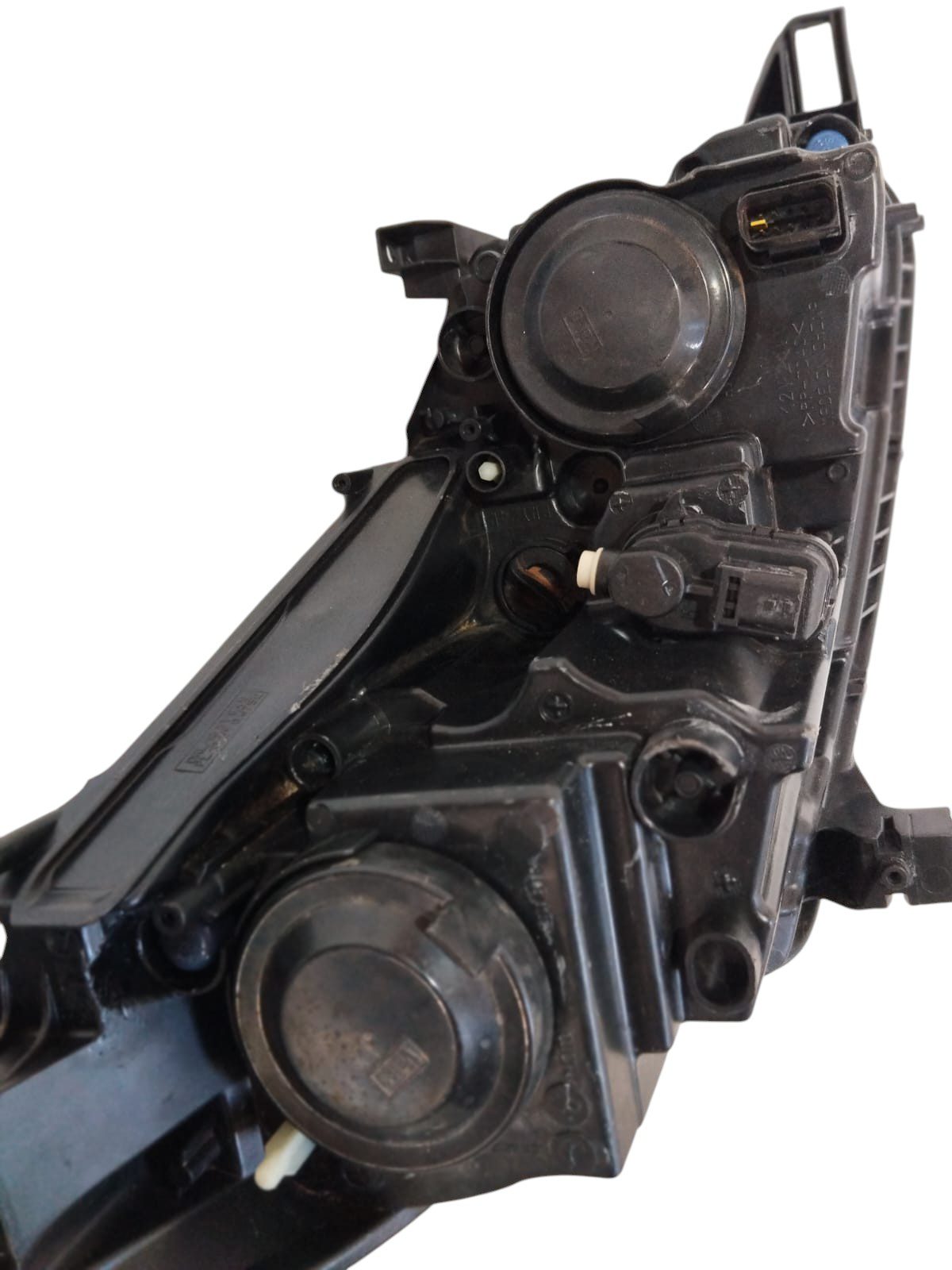 FAROL 2008 2015 2022 MASC NEGRA C.LED LE COD 75026 (1)