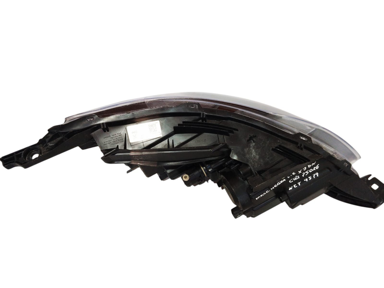 FAROL 2008 2015 2022 MASC NEGRA C.LED LE COD 75026 (5)