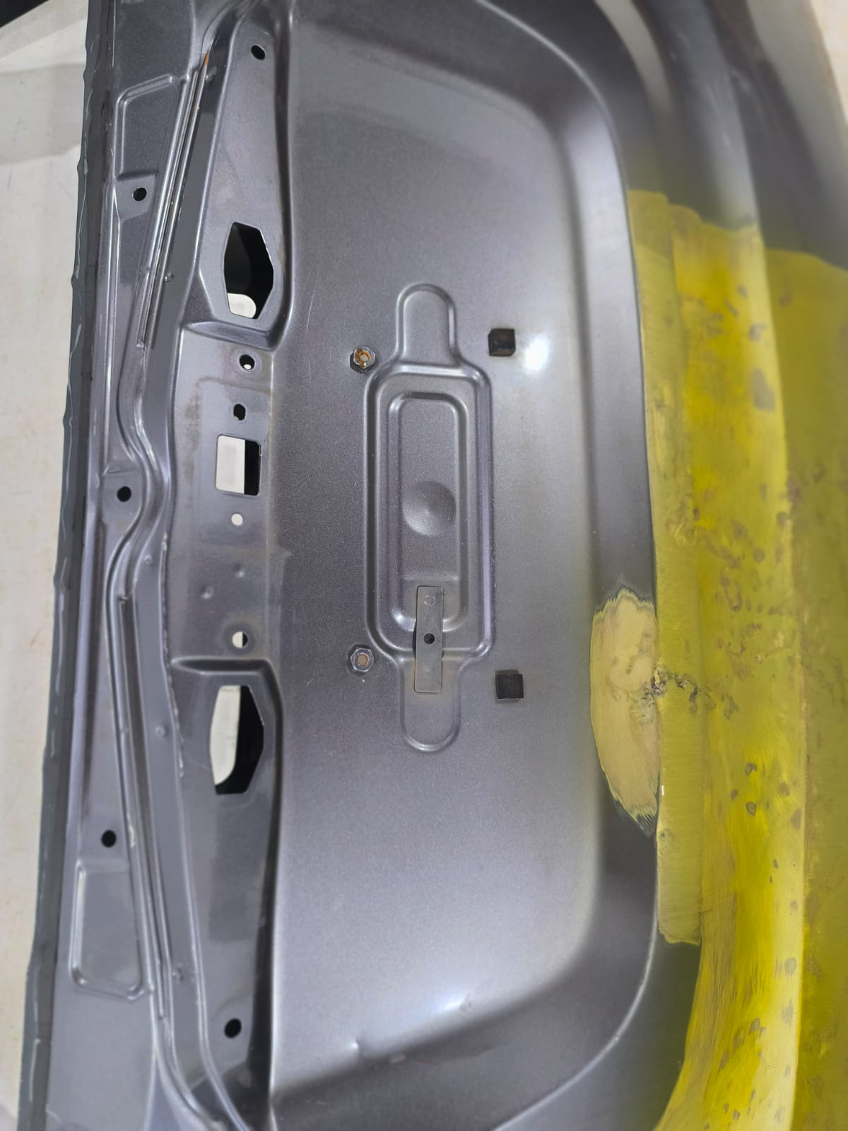 TAMPA TRASEIRA HRV 2015 2021 SEM FURO CAMERA RE (6)