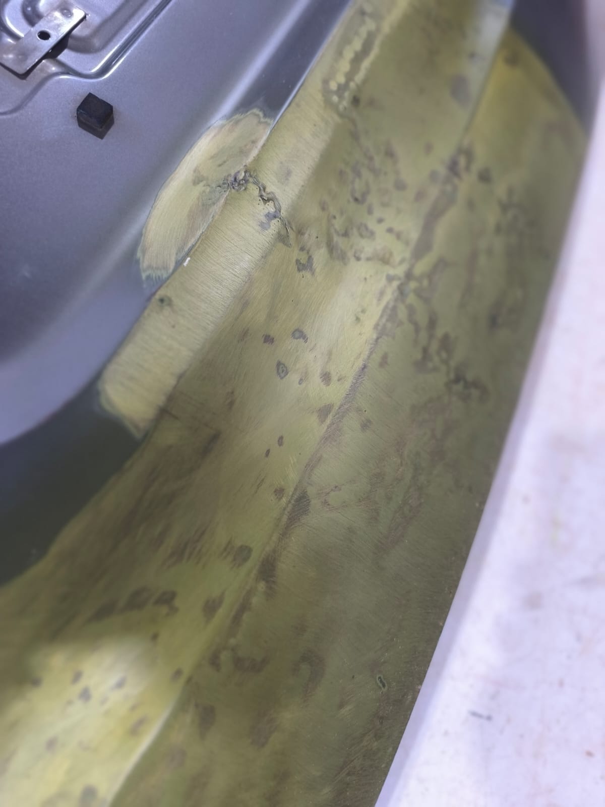 TAMPA TRASEIRA HRV 2015 2021 SEM FURO CAMERA RE (8)