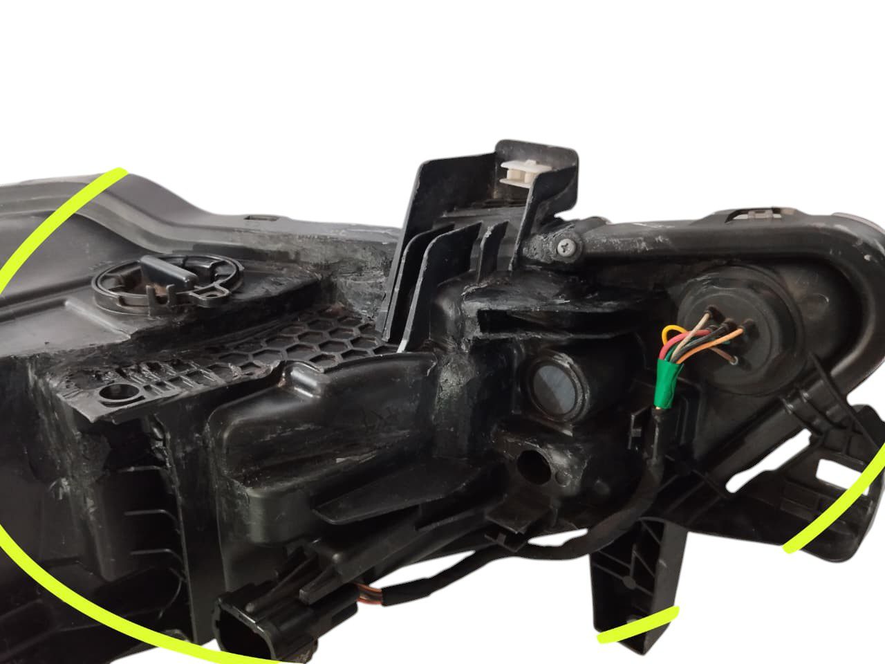 FAROL KICKS 2021 2024 FULL LED MASC NEGRA DIREITO (14)