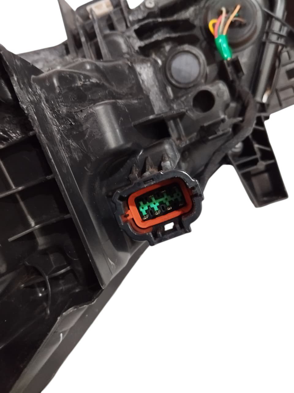 FAROL KICKS 2021 2024 FULL LED MASC NEGRA DIREITO (27)