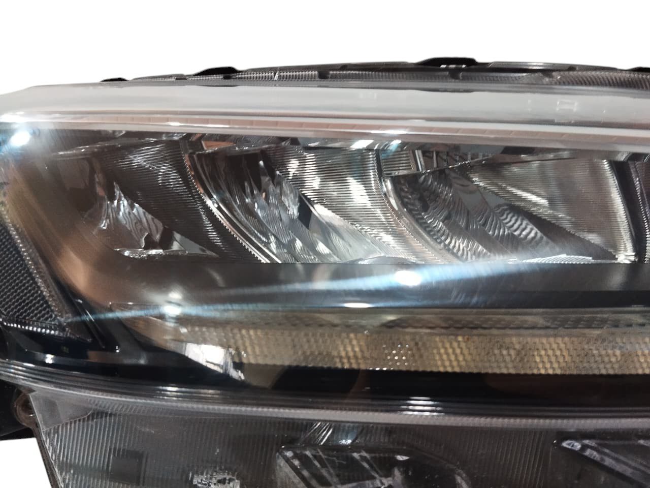 FAROL KICKS 2021 2024 FULL LED MASC NEGRA DIREITO (36)