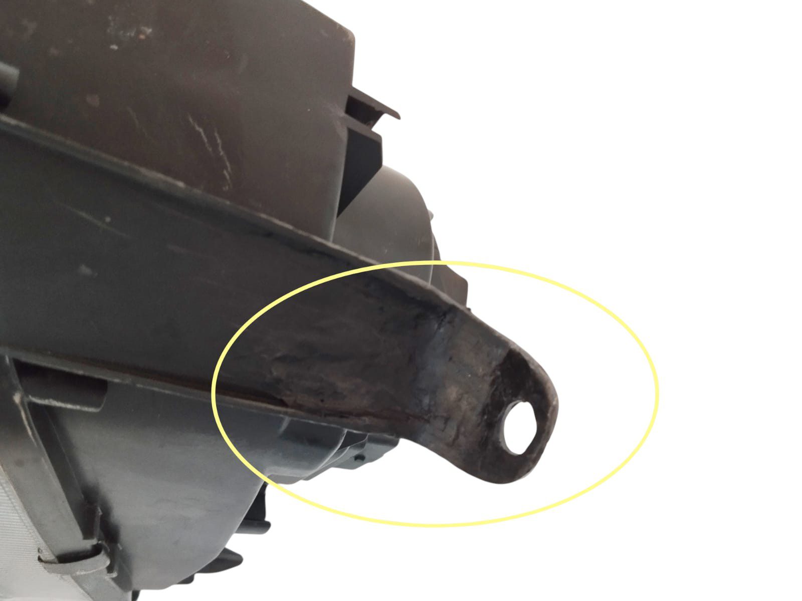 FAROL DUSTER OROCH 2015 2019 MASCARA NEGRA PISCA AZUL DIREITO (1)